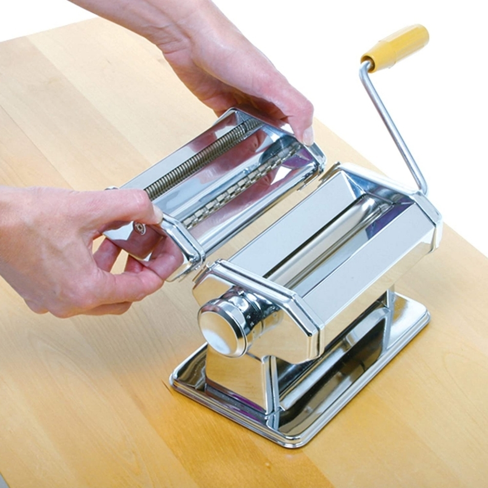Host Pick! Pasta Roller with Spaghetti and Fettucini Attachment - Picture 2 of 12